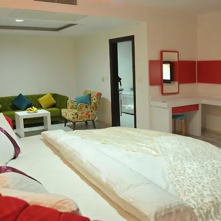 فندق Grand Beyaz Saray 3*